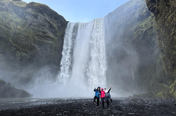 Private South Coast tour - Vík in 15 Minutes: A Quick Taste of the Village Life