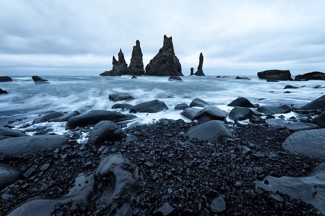 Private South Coast Tour of Iceland Including 6+ Main Attractions - Vik village for about an hour: small town, big mood