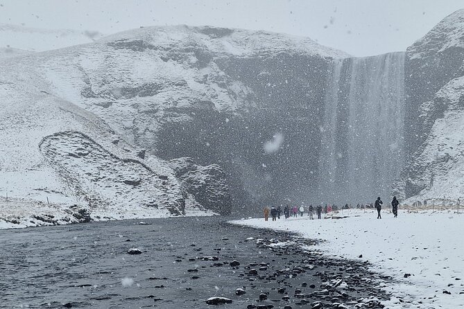 Private Superjeep South Coast and Katla Ice Cave - Katla Volcano and the Secret Ice Cave: the glacier is always moving