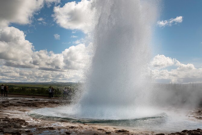 Private Tour Of The Golden Circle With Farm Visits In Iceland - Geysir and Strókkur: what you can count on, and what you can’t