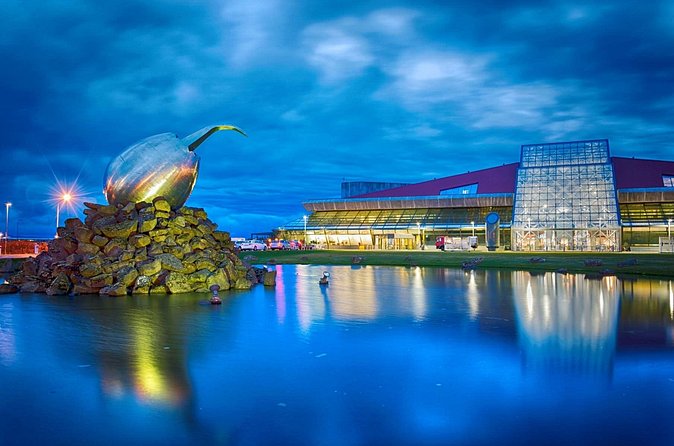 Private Transfer From Reykjavik to Blue Lagoon to KEF Airport - Mobile ticket and booking confirmation, for less last-minute scrambling