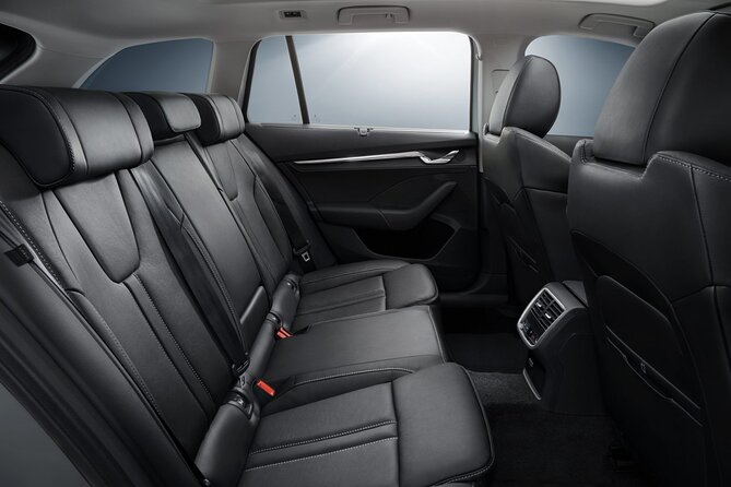 Private Transfer from Reykjavik to Reykjavik Airport KEF by Sedan - Door-to-door pickup in Reykjavik City that protects your flight day