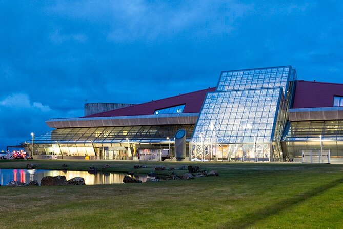 Private Transfer Reykjavik to Keflavik Airport - Reykjavik Pickup That Fits Your Day