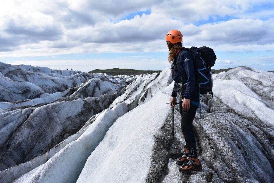 Reykjavik: 3-day South Coast and Golden Circle Experience - What to pack for waterfalls, black sand, and a glacier hike