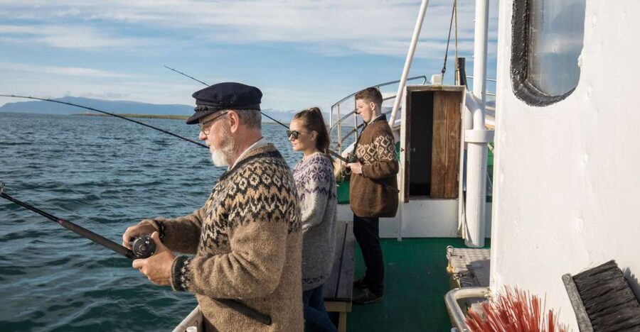 Reykjavik: 3-Hour Sea Angling Gourmet Experience Tour - Faxaflói is the point, and it is why this works