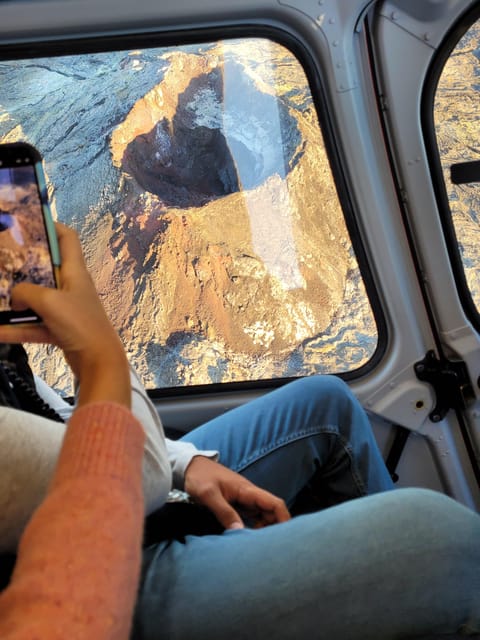 Reykjavik: 45-Minute Volcano Sightseeing Helicopter Tour - Stop 2: Capital Region of Iceland for about 5 minutes