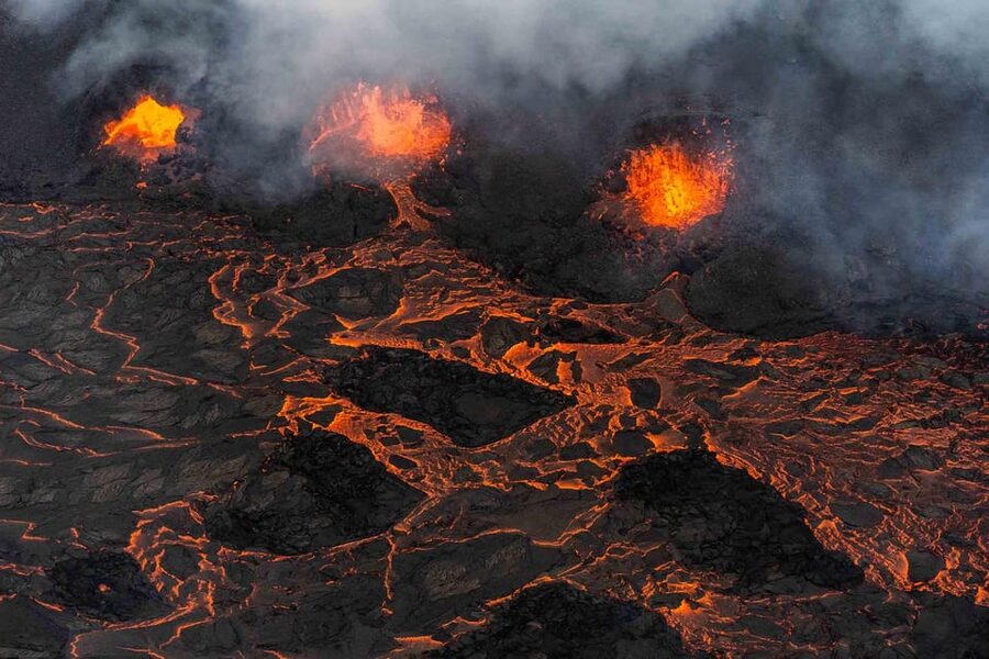 Reykjavik: 45-Minute Volcano Sightseeing Helicopter Tour - Stop 3: Reykjanes Peninsula, the real 30-minute highlight