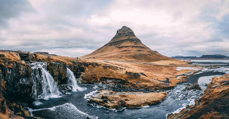 Reykjavik: 8-Day Small Group Circle of Iceland Tour - Day-by-day: Golden Circle, waterfalls, glacier ice, and fjord wildlife