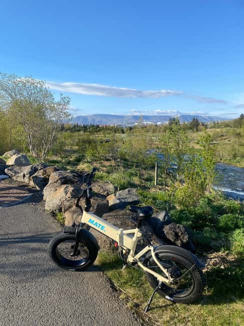 Reykjavík by the Shore, Coast, City & Hidden Trails by eBike - Starting at Nauthólsvík, a warm cove to reset