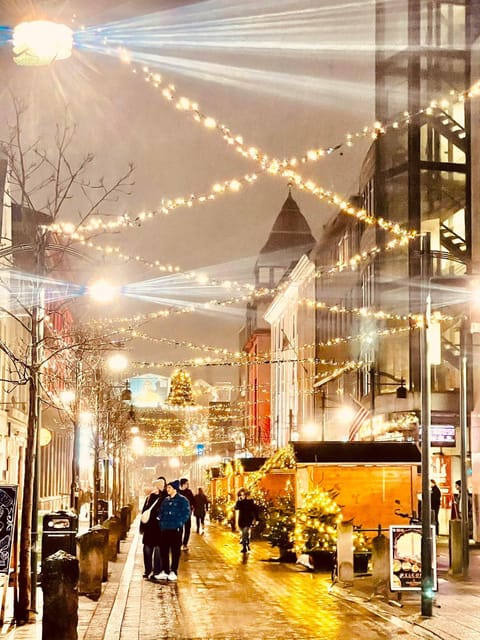 Reykjavik: Christmas Walking Tour with Icelandic Traditions - Discounts and small extras: where the tour’s value really shows