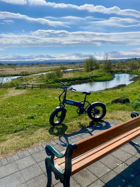 Reykjavik: EBike Tour of Nature, Coast, and City - Fossvogsdalur valley ride: the easy-going green breathing space