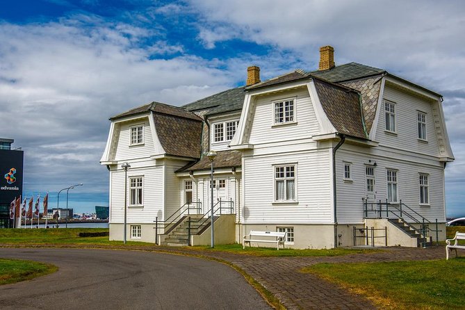 Reykjavik Excursion & Blue Lagoon. Private Day Tour - Sun Voyager: a hope-filled stop by the water