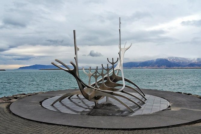 Reykjavik Excursion & Blue Lagoon. Private Day Tour - Perlan in the center of things, with a choice to go up
