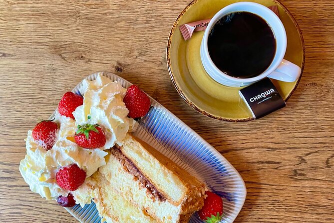 Reykjavik Food and Drink Adventure - Local Evening Experience - The food and drink stops: variety, pacing, and included sampling