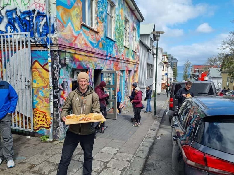 Reykjavik: Food Tour by locals - The 3-hour flow: walking, eating, and seeing Hallgrímskirkja
