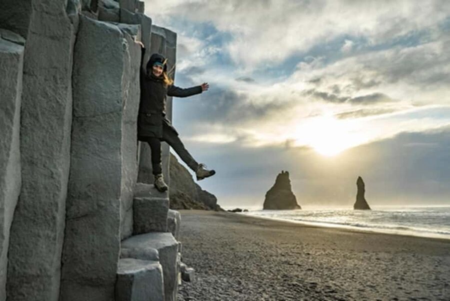 Reykjavik: Glacier Lagoon, Diamond & Black Beach 冰岛冰河湖中文一日团 - Price and value: what $181 buys in timing and on-the-ground guidance