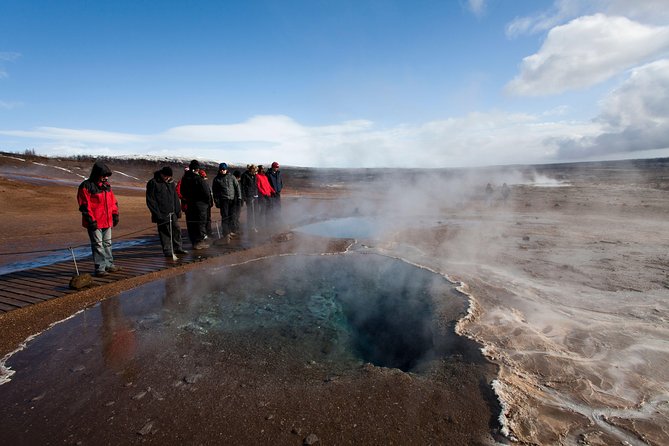 Reykjavik: Golden Circle and Northern Lights Small-Group Tour - Logistics to watch closely, based on real-world friction points