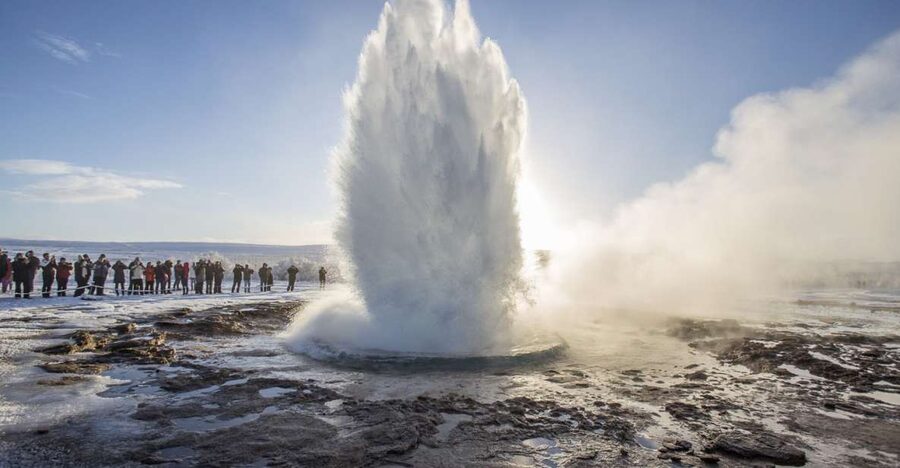 Reykjavík: Golden Circle, Bruarfoss, and Kerid Crater Tour - Þingvellir National Park: Where Iceland’s Tectonics Take Center Stage