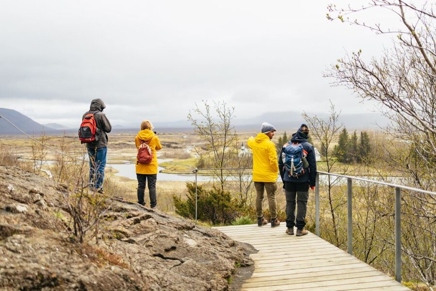 Reykjavik: Golden Circle, Crater & Blue Lagoon Minibus Tour - Kerið crater lake: short visit, strong color contrast