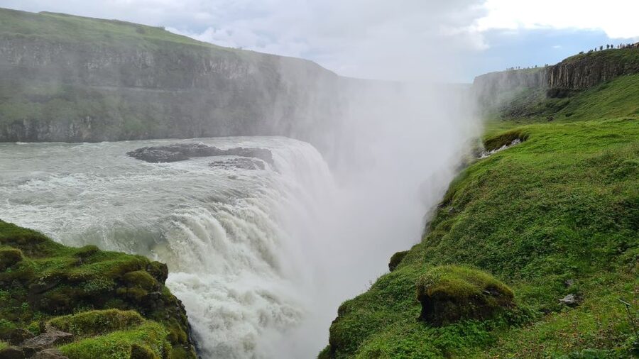 Reykjavik: Golden Circle, Kerid Crater and Sky Lagoon Tour - Transport, guides, and the real value of the $246 price