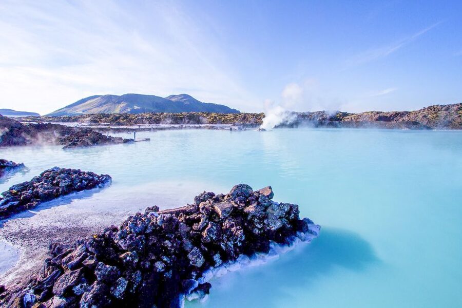 Reykjavík: Golden Circle Minibus Tour & Blue Lagoon Transfer - Thingvellir National Park and the North Atlantic Divergent Ridge: why geology became politics