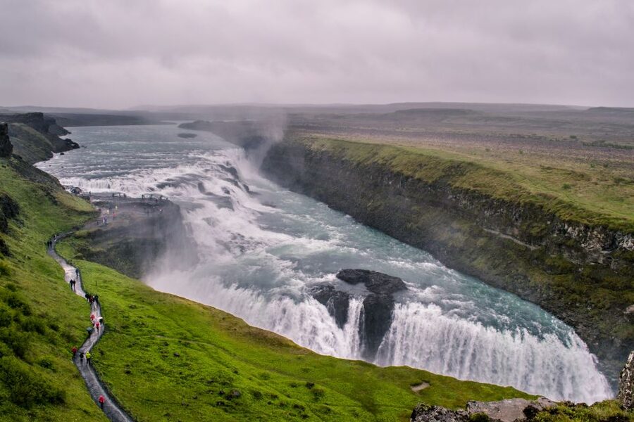Reykjavik: Golden Circle, Tomato Farm and Kerið Crater Tour - The in-between stops: Öxarárfoss and Efstidalur Farm