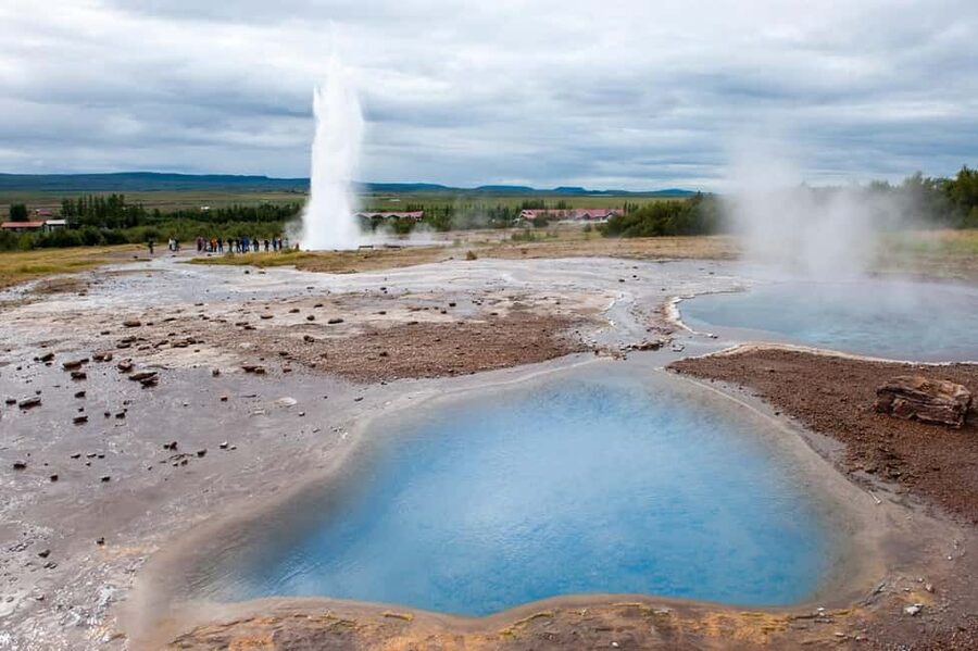 Reykjavik: Golden Circle Tour and Sky Lagoon Entry Ticket - Gullfoss Waterfall: The 30-Meter Drop You Can Feel