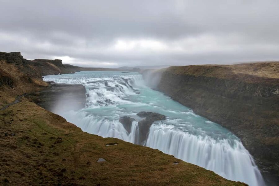 Reykjavik: Golden Circle tour, Crater & Icelandic Horses - Meeting Soleil de Minuit, pickup points, and what to expect