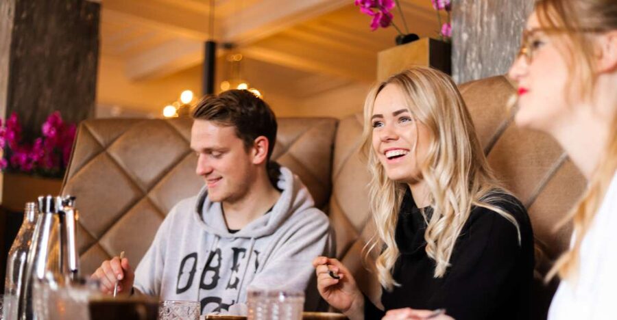 Reykjavik: Guided Foodie Walking Tour with 6 Tastings - Course 1: appetizers that teach you what Iceland tastes like