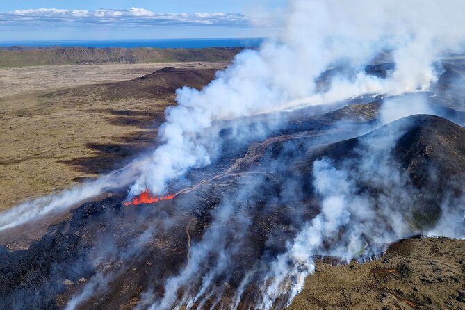 Reykjavik Helicopter Private Tour of Volcanoes - Keilir as a time machine: a subglacial volcano around 100,000 years old