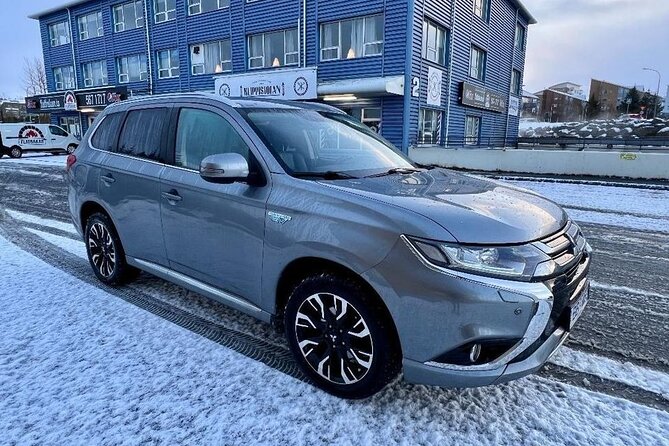 Reykjavik Iceland : Private transfer From / To KEF airport - Who this transfer fits best