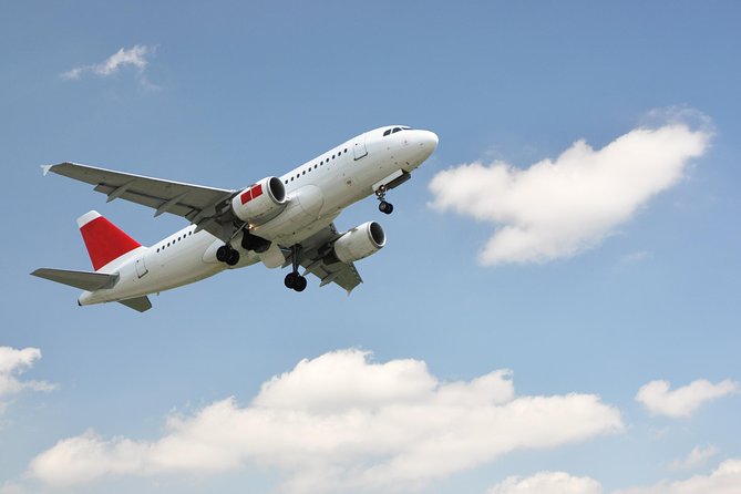 Reykjavik International Airport Private Departure Transfer - Vehicle choices and luggage rules that affect comfort
