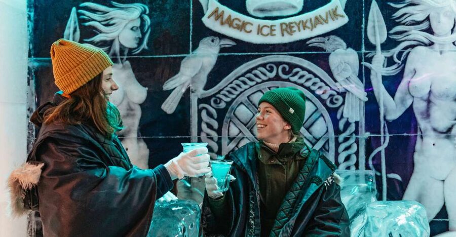 Reykjavik: Magic Ice Bar Entrance and Welcome Drink - Guides and photo help: where the experience really clicks