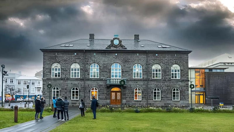 Reykjavik Midnight Sun Ghost Walk - Key things to know before you go