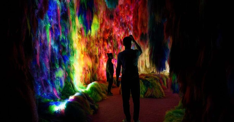 Reykjavík: Multi-Sensory Art Installation Chromo Sapiens - HAM soundscapes: the part that makes it feel bigger than three rooms