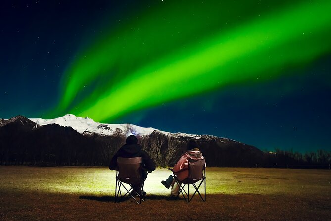 Reykjavik: Northern Lights Comfort Coach with Surprise - Photography tips that help on a phone, not just a camera