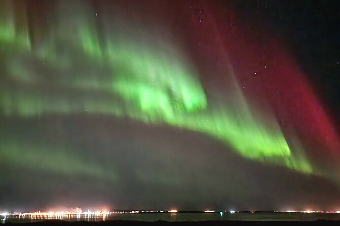 Reykjavik Northern Lights Evening Adventure Guided Tour - The Viewing Stops: Where You Actually Watch (and Try to Photograph)
