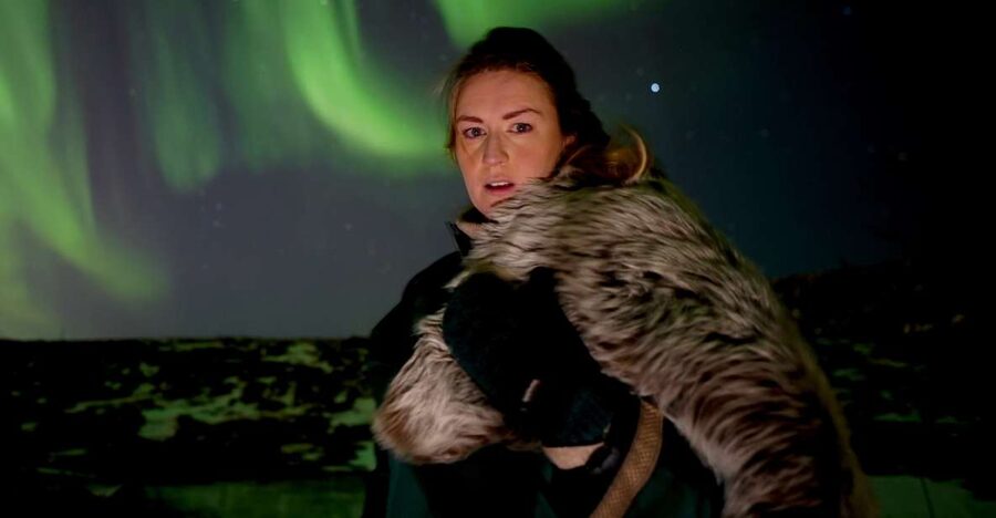 Reykjavik: Northern Lights Tour w/Pro Photos - Small Group - Secret Photo Stop: The Sky Gets Framed Before the Action