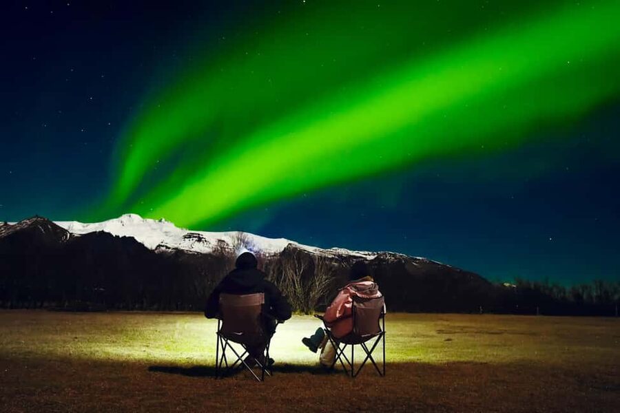 Reykjavik: Northern Lights Tour with Chinese Guide冰岛雷市中文极光团 - Chinese Guide Support With Real Photo Tips