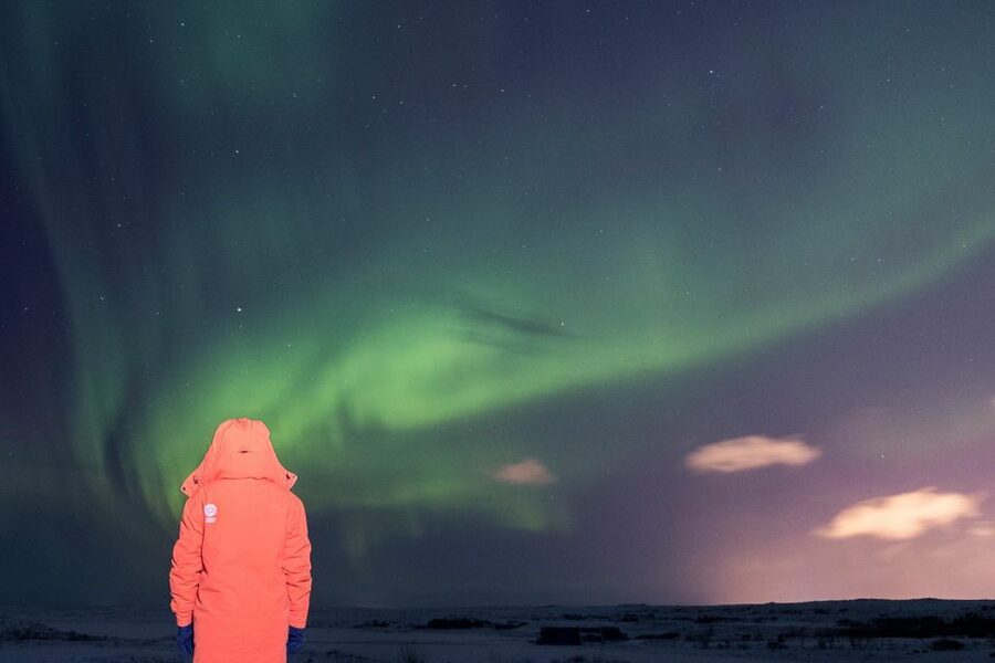 Reykjavik: Northern Lights Tour with Free Photos & Hot Cocoa - Price and value: why $124 can make sense here