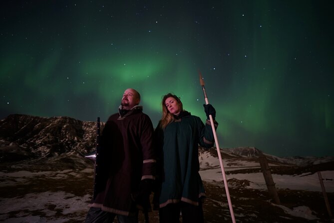 Reykjavik Northern Lights Tour with Pro Aurora Photos Small Group - Small-group pickup: how the night starts in Reykjavik