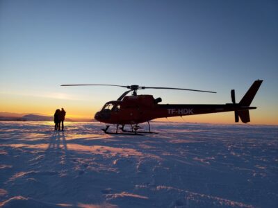 Panoramic Helicopter Flight with Summit Landing