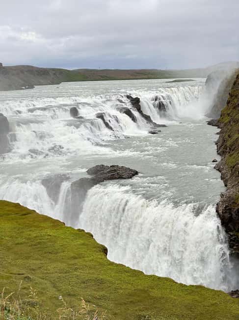 Reykjavik: PRIVATE Golden Circle tour with 5 TOP stops - Haukadalur Valley and Geysir: where geothermal views become understandable