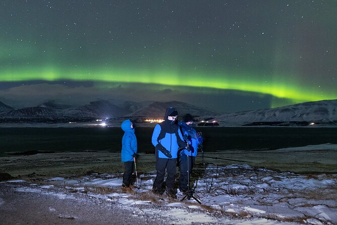 Reykjavik Private Northern Lights Tour with Pro Photographer - The Night Out in Reykjavik: Off-Road, Warm Drinks, and Stargazing