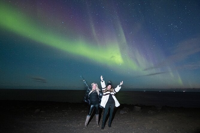 Reykjavik Private Northern Lights Tour with Pro Photographer - Photo Delivery, Free Rebooking, and What to Expect When the Sky Is Uncooperative