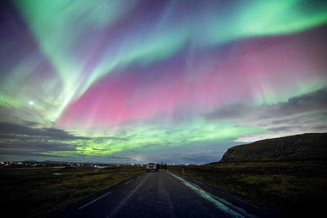 Reykjavik Private Northern Lights Tour with Pro Photographer - Should You Book Icelandic Roamers for the Northern Lights?