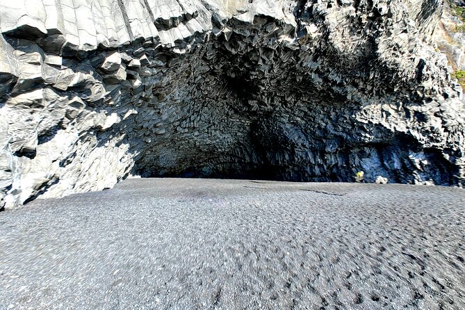 Reykjavik: Private Transfer from/to Vik village in Iceland - Who this Reykjavik to Vik transfer fits best