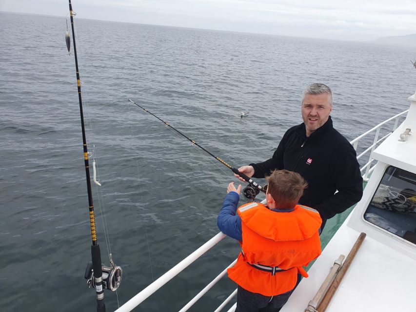 Reykjavik's Finest Catch: Guided Sea Angling Tour - The 25-minute cruise: get oriented on Faxaflói Bay