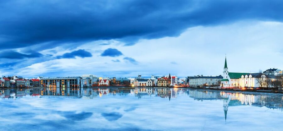 Reykjavik: Sightseeing Walking Tour with a Viking - Ægisgarður 9 and the Stories You’ll Notice Later