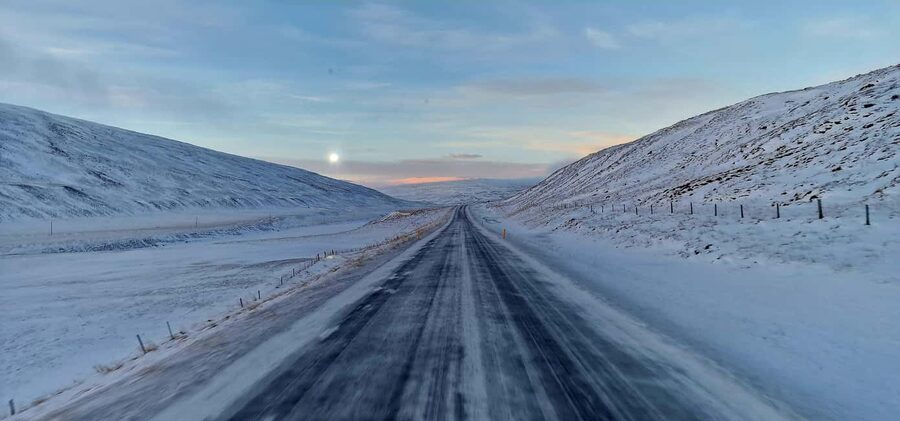 Reykjavik: Silver Circle Private Tour with Local Guide - The Mercedes Ride From Reykjavík, and What That Changes